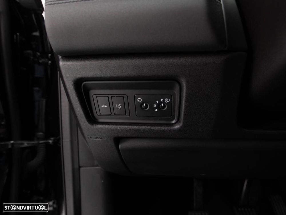 Land Rover Discovery Sport - 14