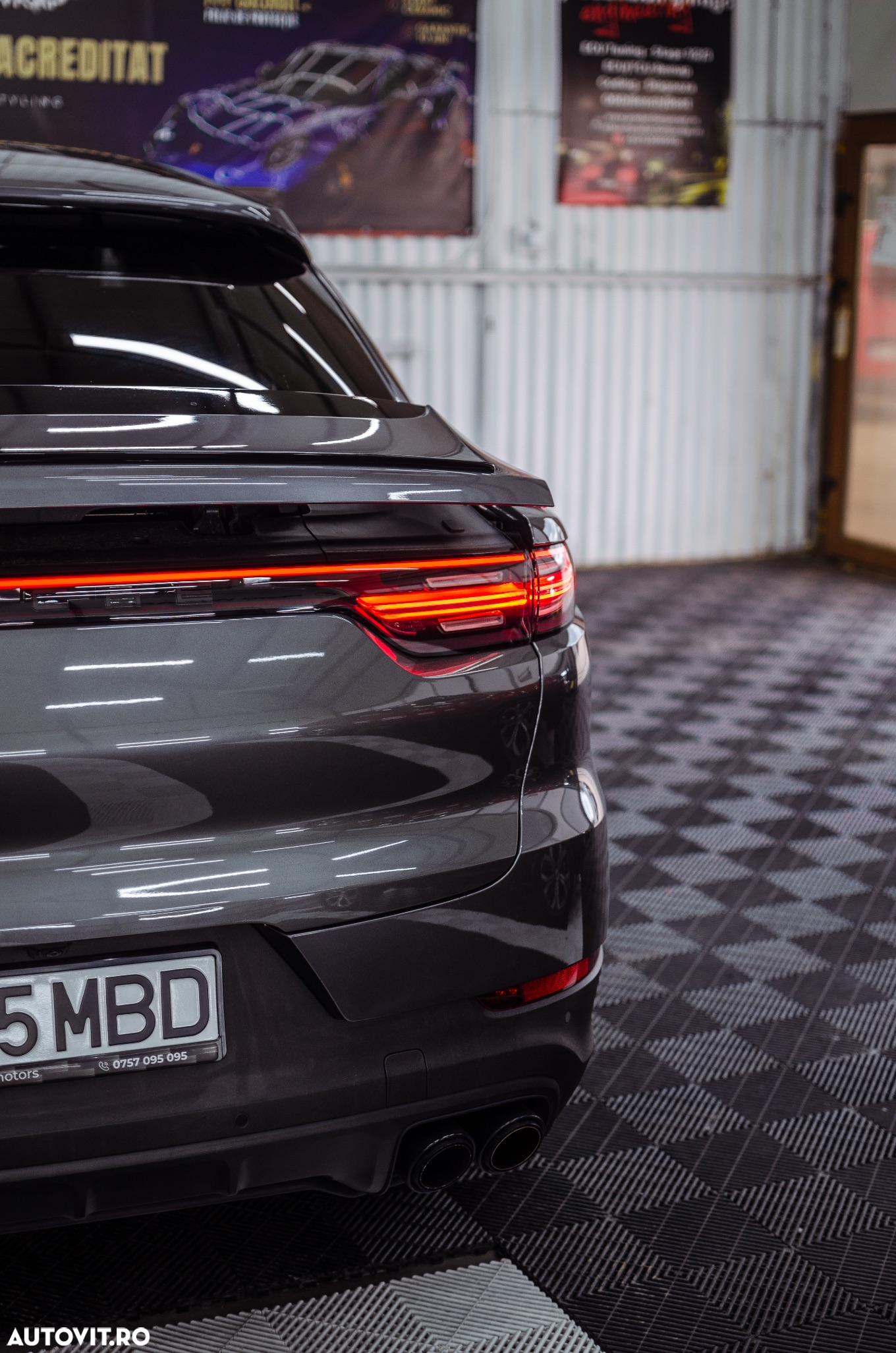 Porsche Cayenne Coupe Standard - 8