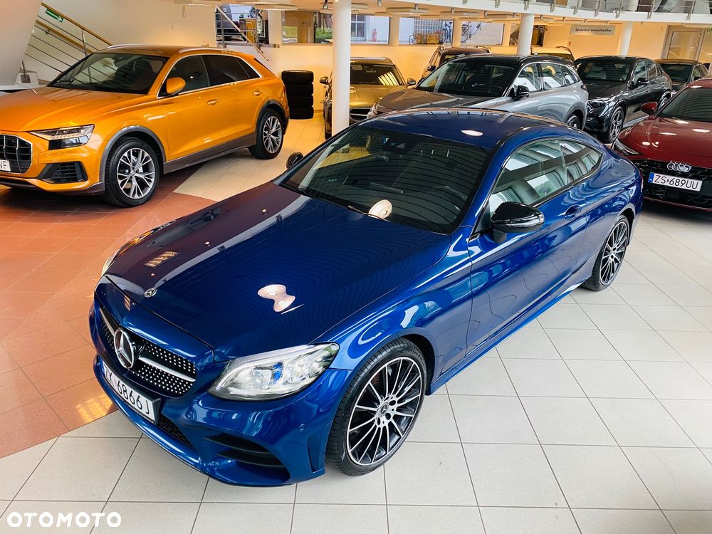 Mercedes-Benz Klasa C 220 d 4Matic 9G-TRONIC AMG Line - 4