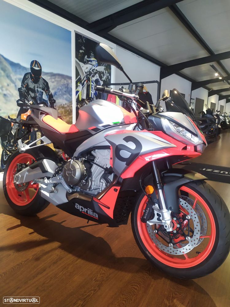 Aprilia Tuono 660 CINZA IRIDIUM - 1