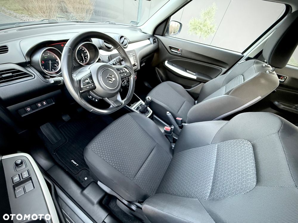 Suzuki Swift - 10