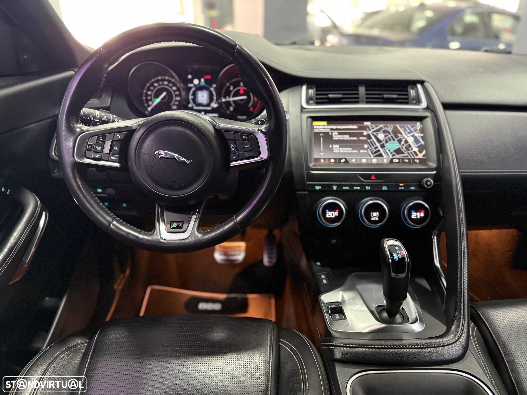 Jaguar E-Pace 2.0 i4D R-Dynamic HSE AWD Aut. - 22