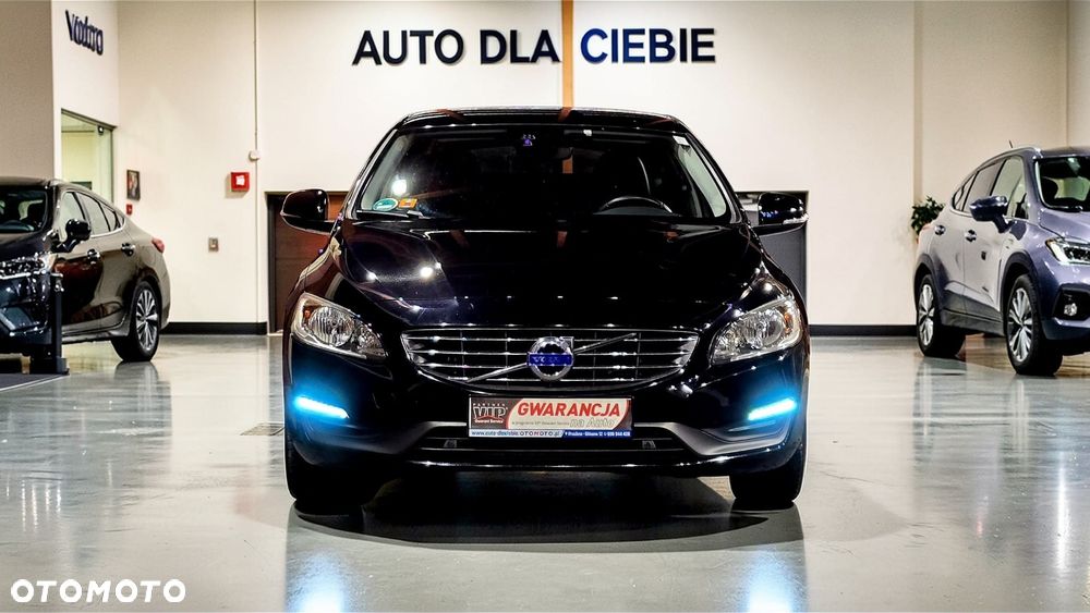 Volvo V60 D4 Drive-E Momentum - 17