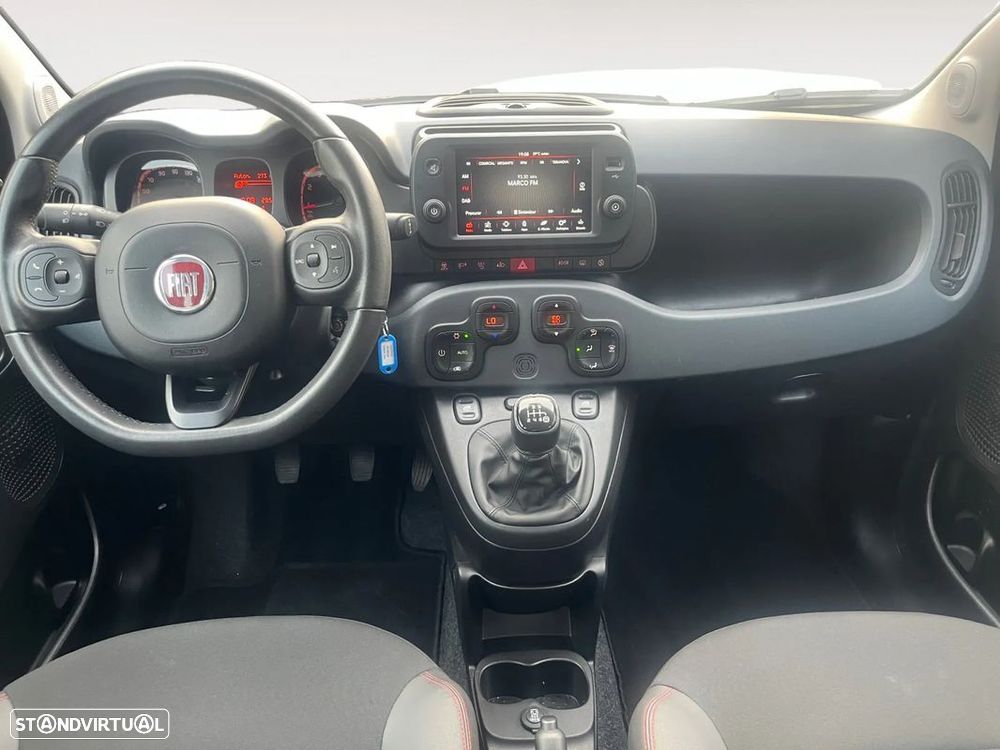 Fiat Panda 1.0 Hybrid (RED) - 11