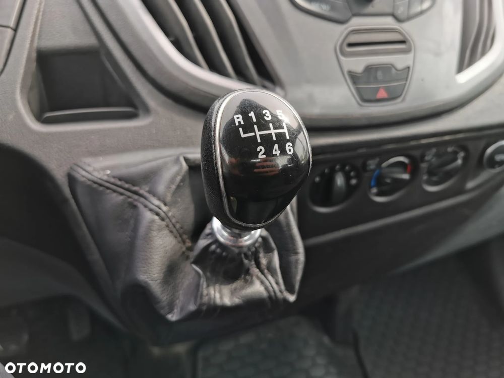 Ford Transit - 11