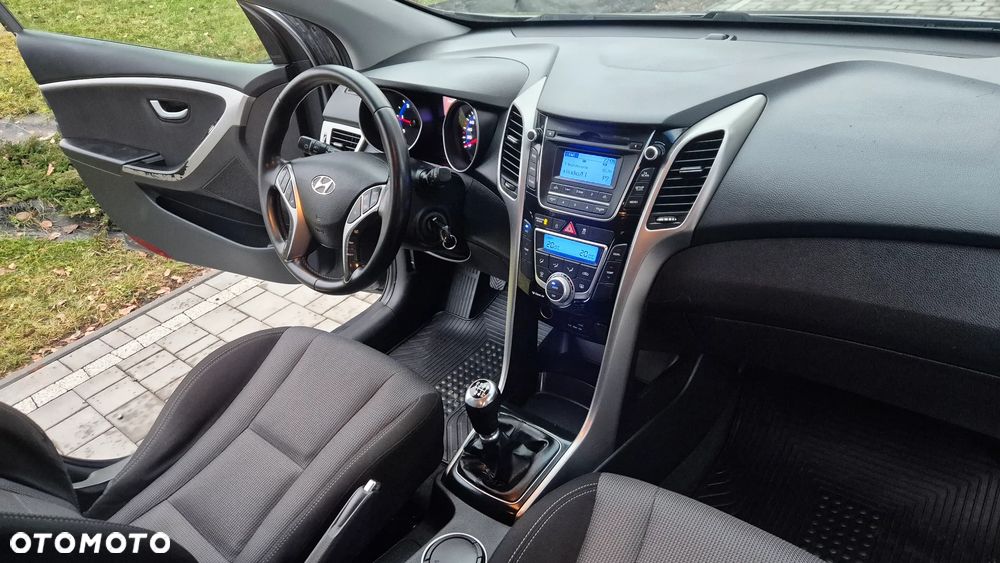 Hyundai i30 1.4 CRDi Advantage - 6