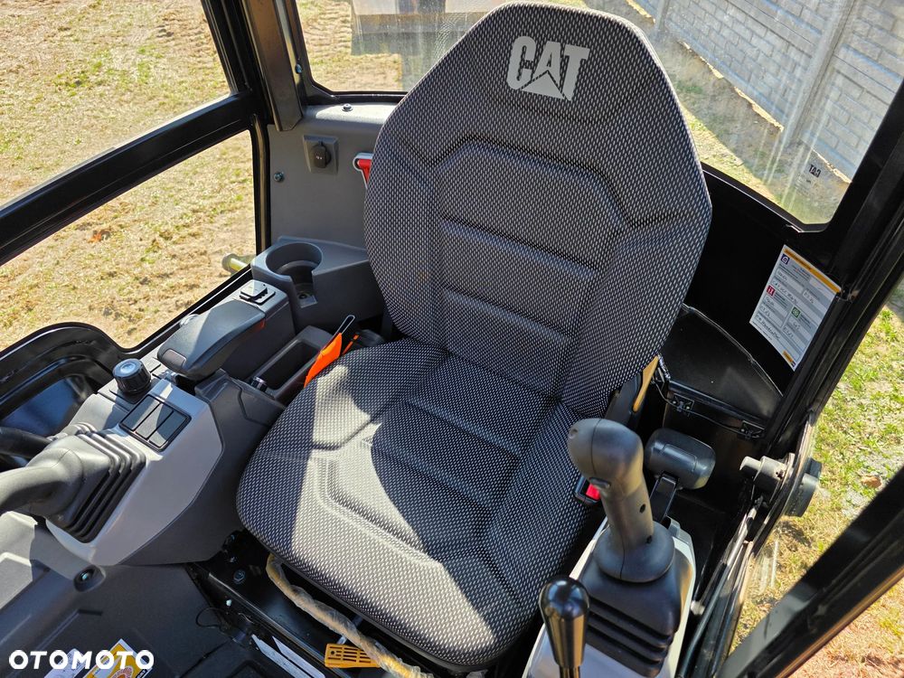 Caterpillar 301.8 (500 mth) jak nowa! 2023 ROK / 3 łyżki / rozsuwane podwozie - 22