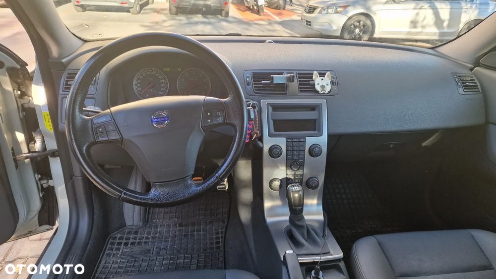 Volvo C30 2.0 Momentum Euro5 - 19