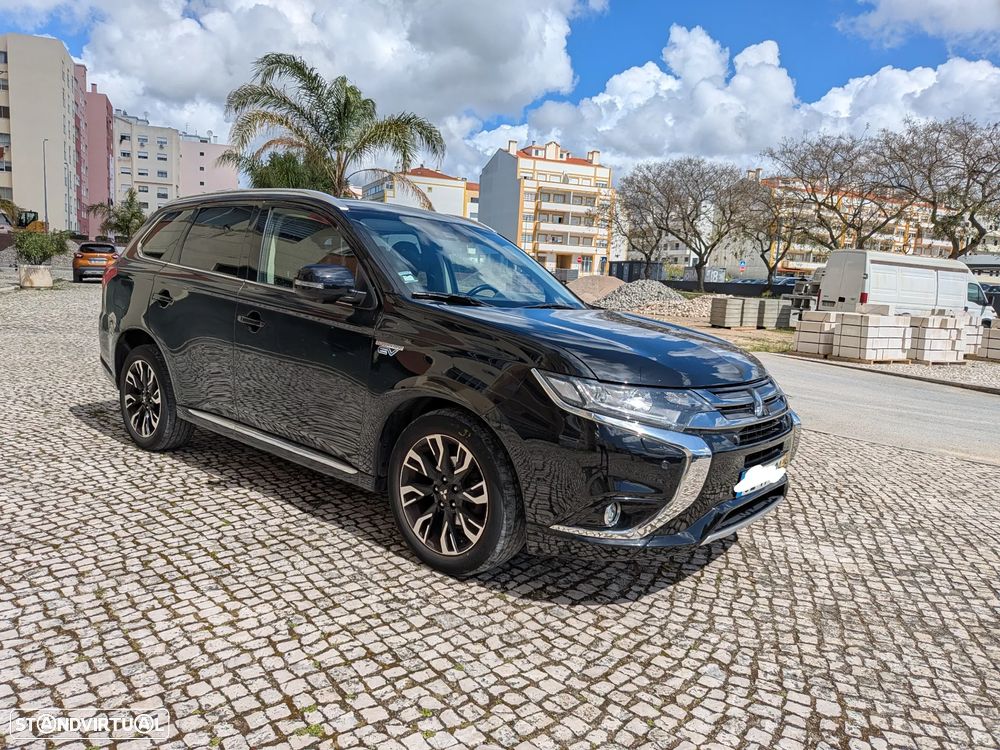 Mitsubishi Outlander 2.0 Intense - 1