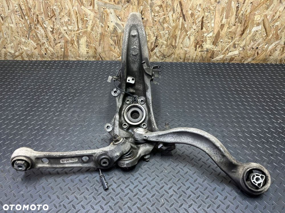 ZWROTNICA WAHACZE LEWA PRZEDNIA LEWY PRZOD BMW G30 G31 6871193 - 6