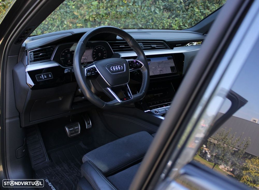 Audi Q8 e-Tron 50 quattro S line - 20