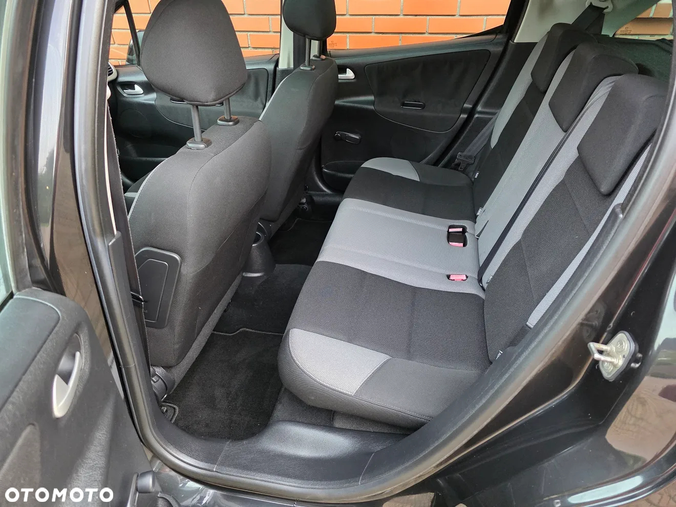 Peugeot 207 110 HDi FAP (Blue Lion) Tendance - 16
