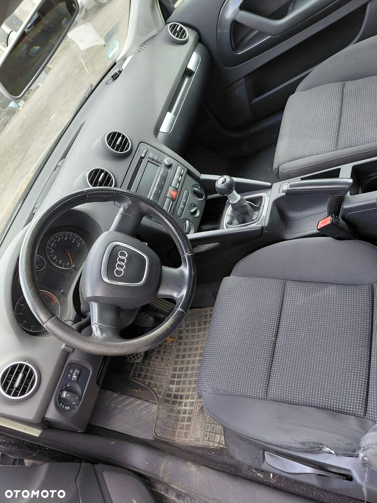Części: Audi a3 Rok 2007 Pojemność 1598 Moc 85 kw Benzyna - 7