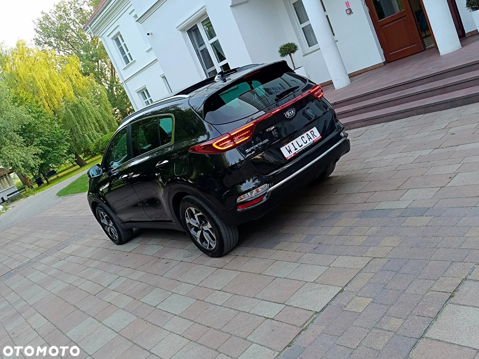 Kia Sportage 1.6 CRDI Black Edition Plus 2WD - 18