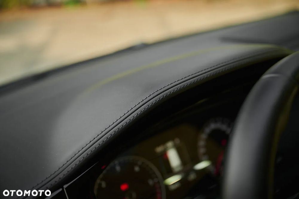 Volkswagen Multivan 2.0 BiTDI L1 Business 4Motion DSG - 35