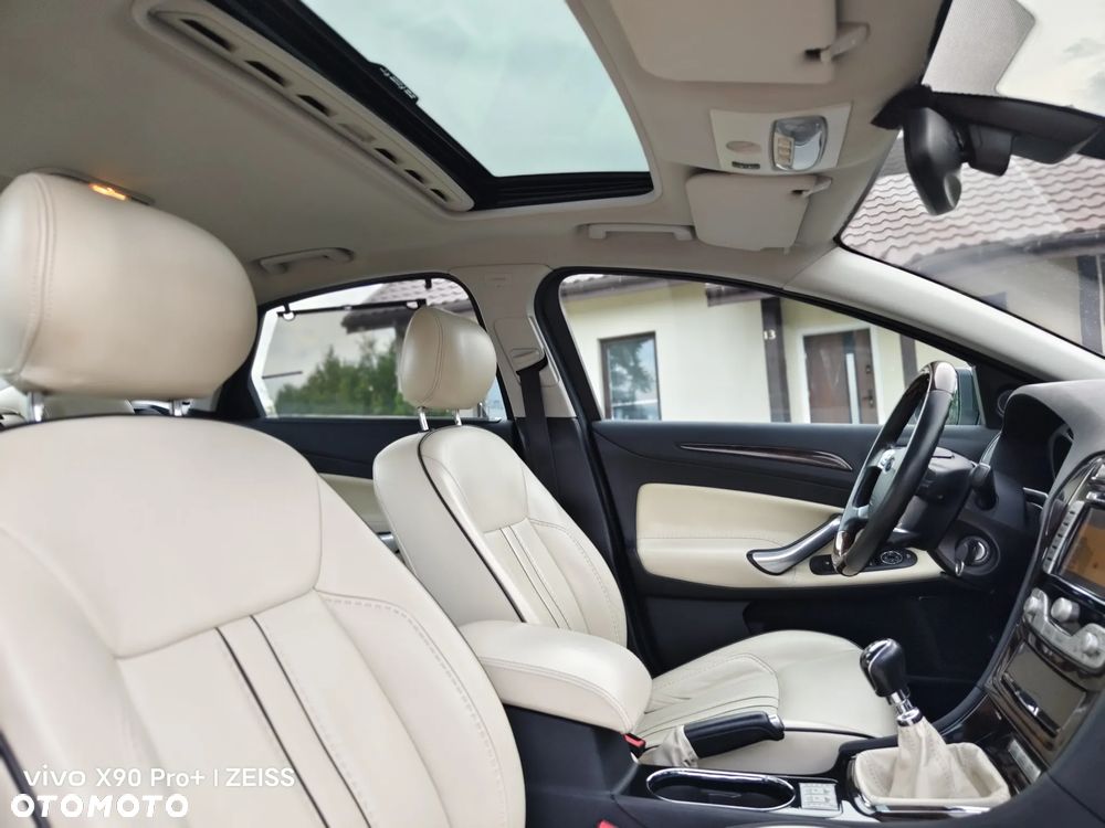 Ford Mondeo 2.5 Ghia X - 15