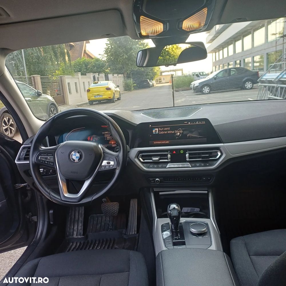BMW Seria 3 320d xDrive AT - 33