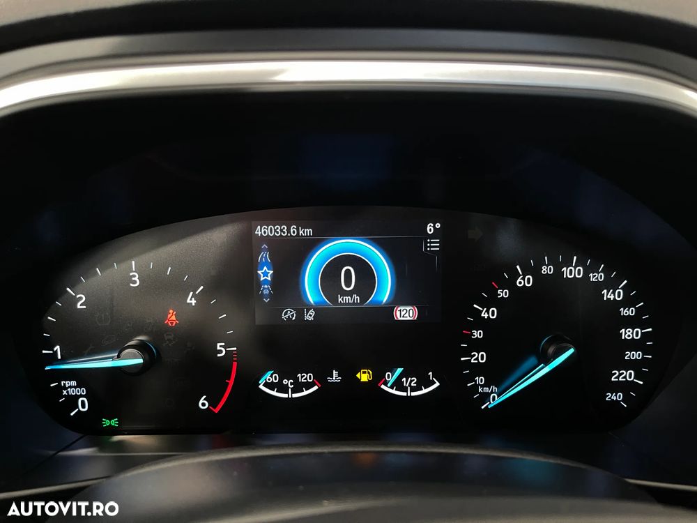 Ford Focus 1.5 EcoBlue Trend Edition - 27