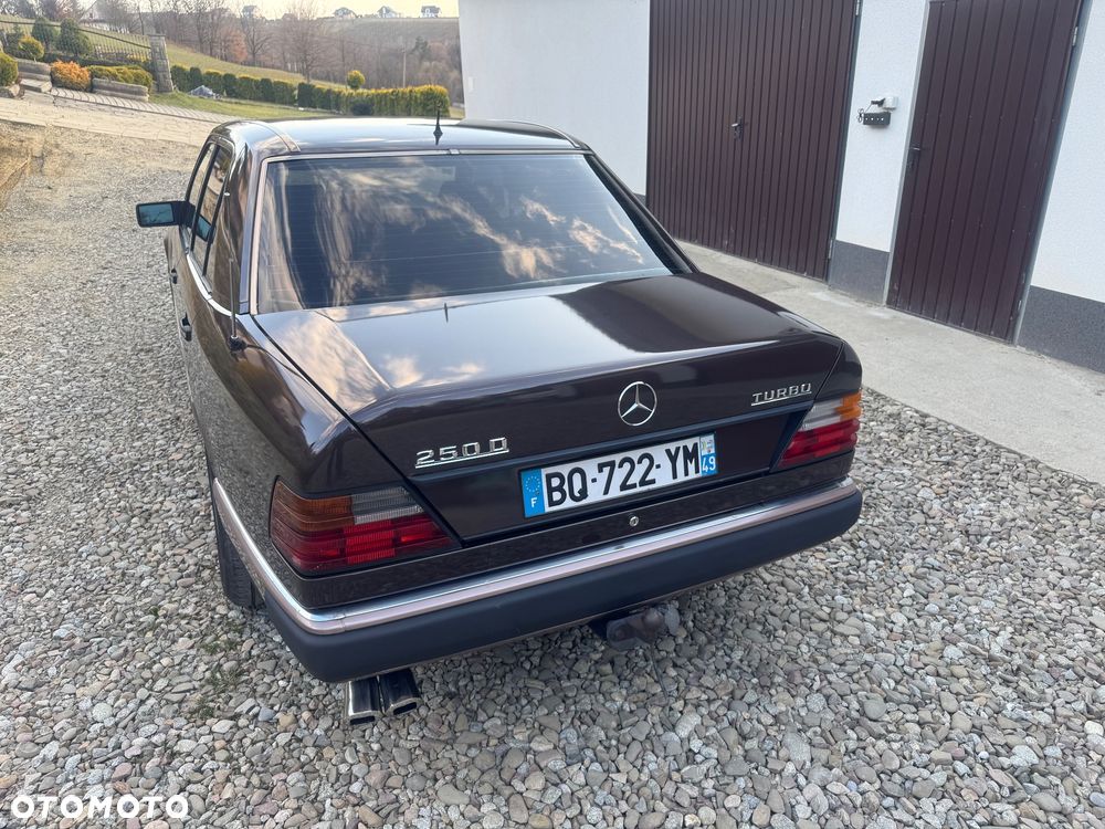 Mercedes-Benz W124 (1984-1993) - 7