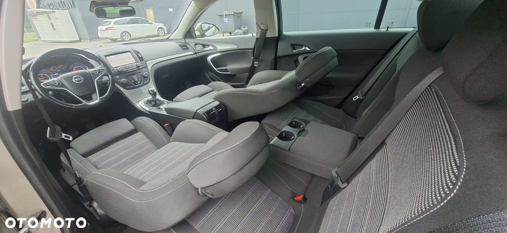 Opel Insignia 1.4 T Cosmo S&S - 19