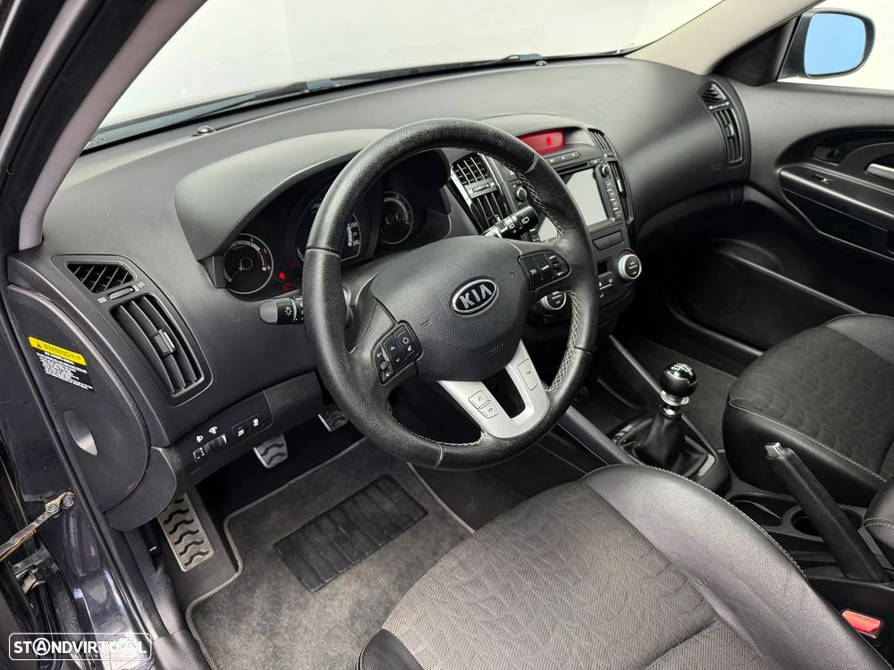 Kia Ceed SW 1.6 CRDi TX ISG - 8