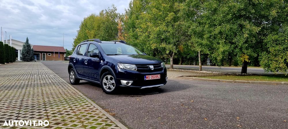 Dacia Sandero 1.2 16V 75 Laureate - 1