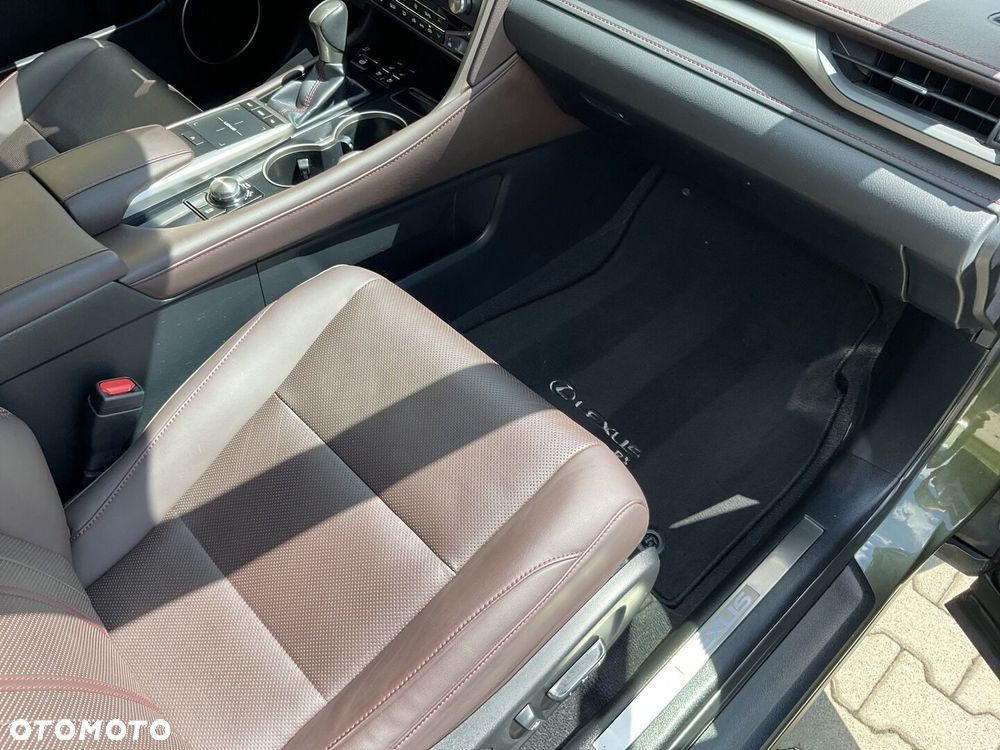 Lexus RX - 10