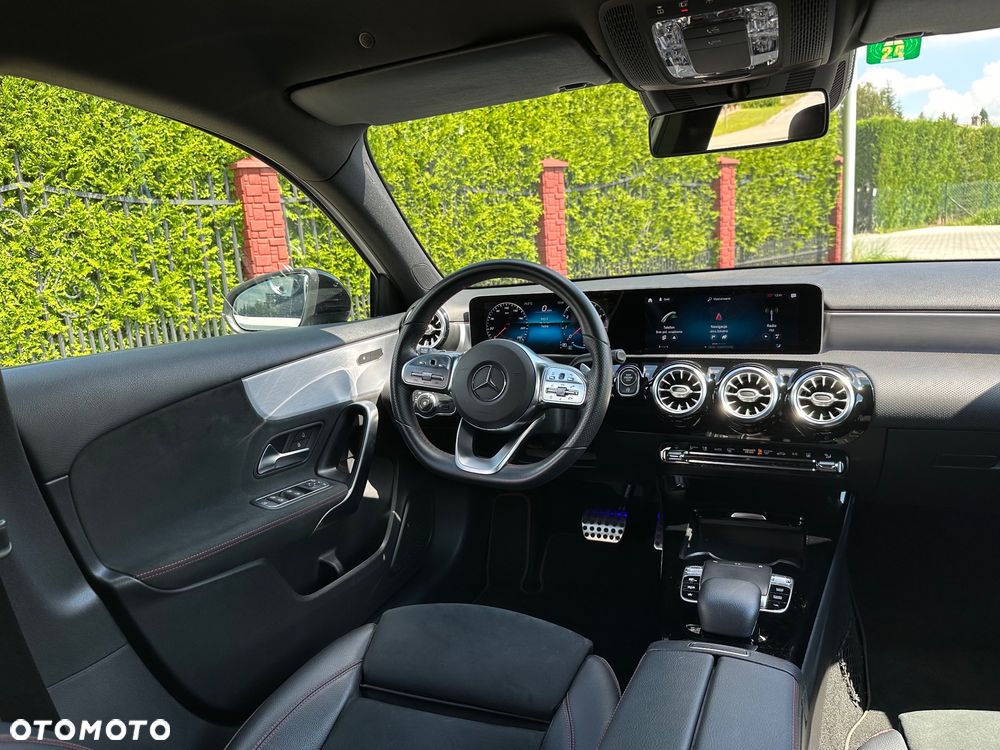 Mercedes-Benz Klasa A 220 4-Matic AMG Line 7G-DCT - 26