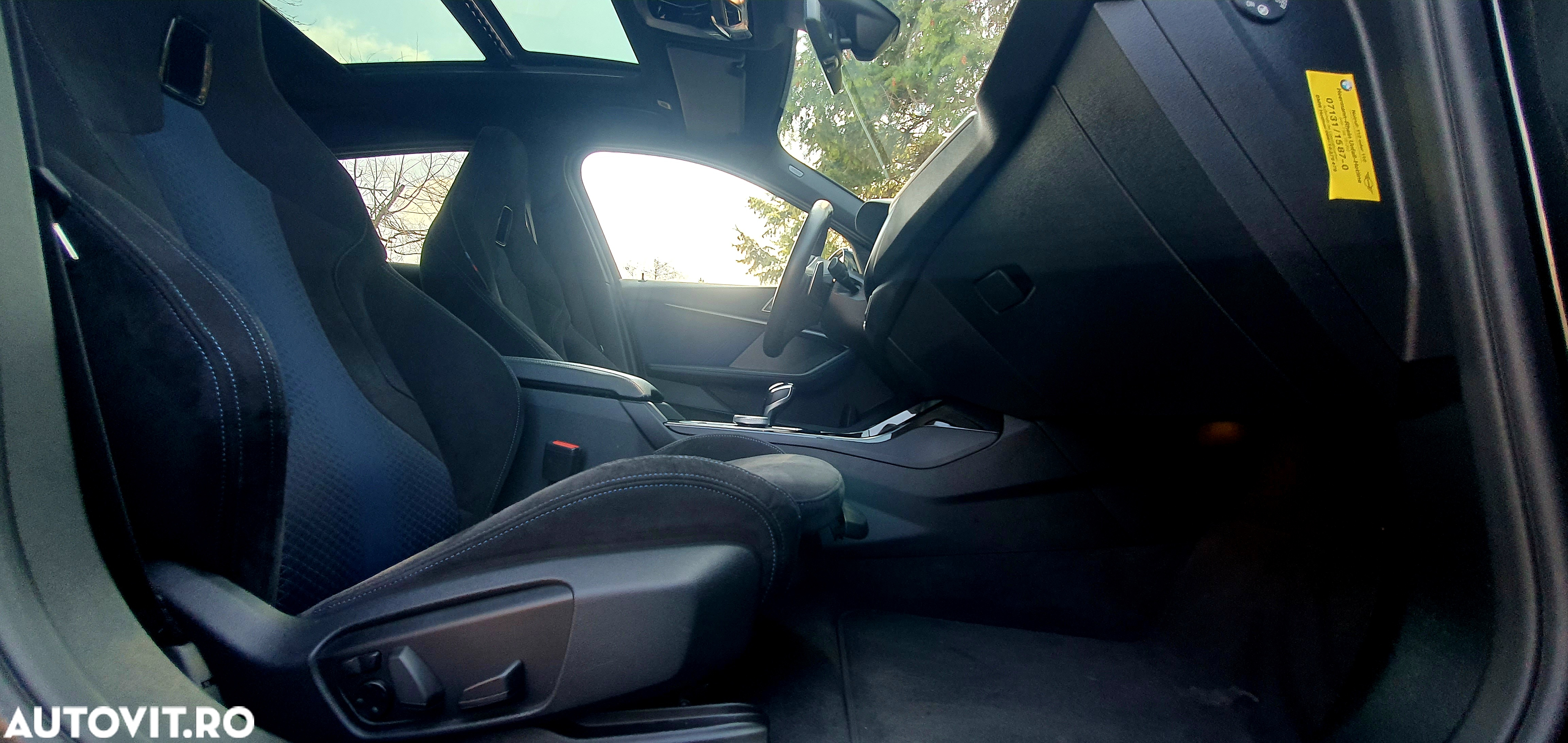 BMW M1 M135i xDrive - 11