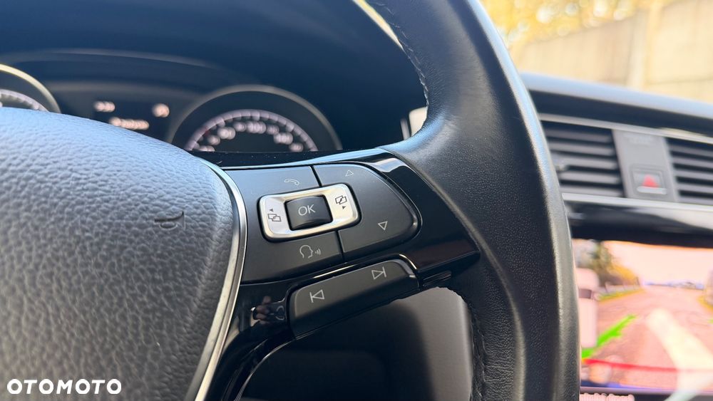Volkswagen Golf - 29