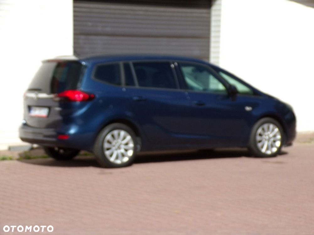 Opel Zafira - 16