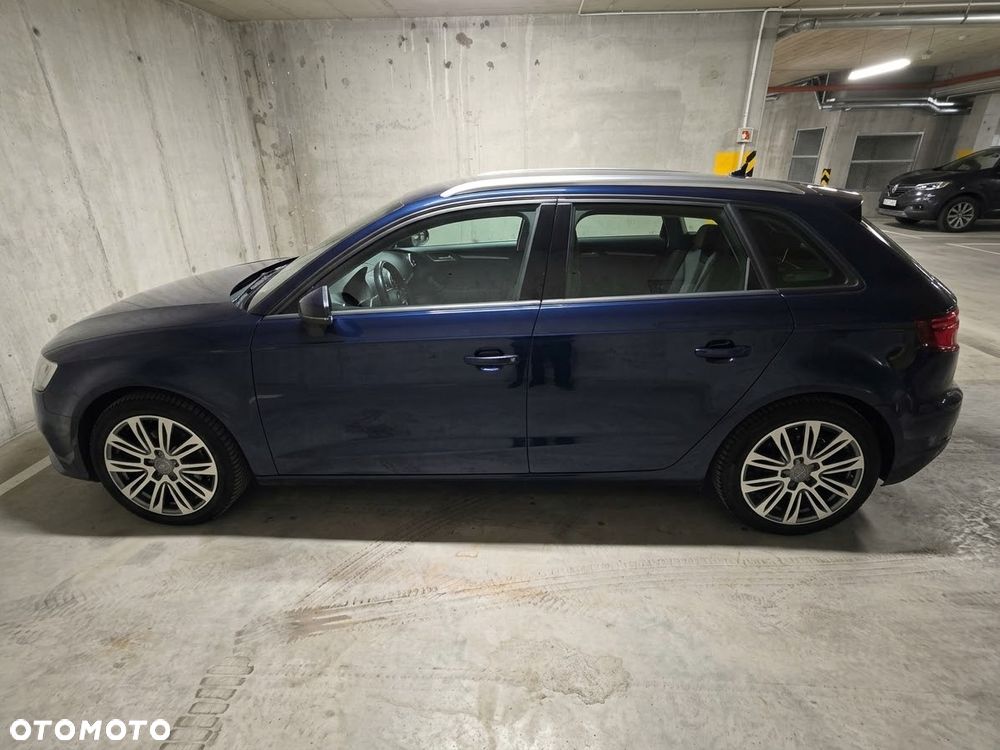Audi A3 Sportback - 6