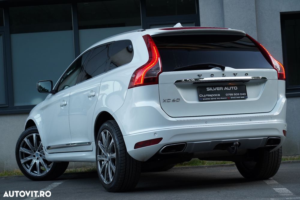 Volvo XC 60 D4 Geartronic Summum - 33