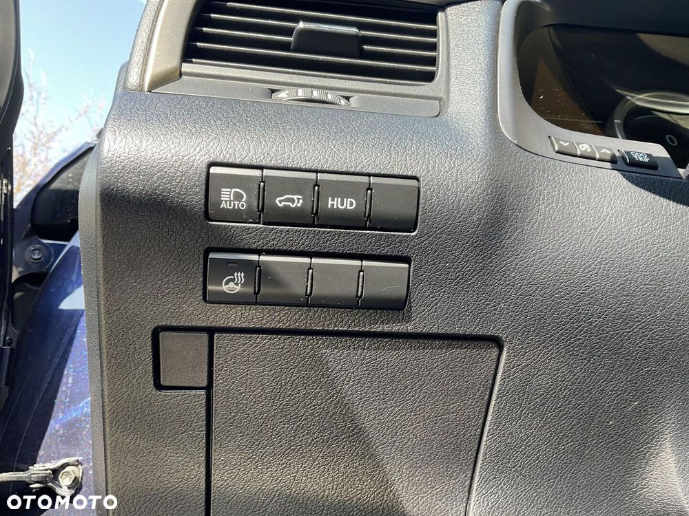 Lexus RX 450h F Sport Edition - 25