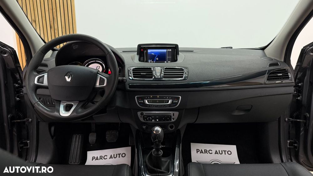 Renault Megane ENERGY dCi 110 Start & Stop Bose Edition - 6