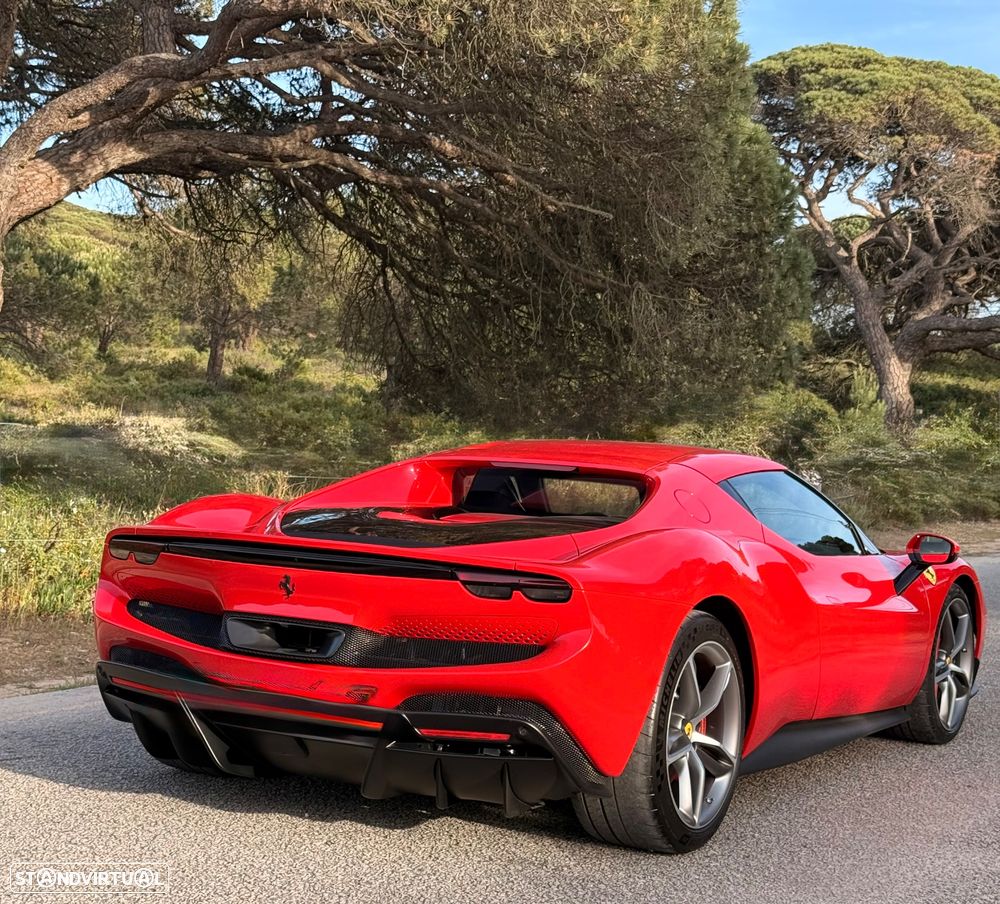 Ferrari 296 GTB 3.0 Twin-Turbo V6 - 8
