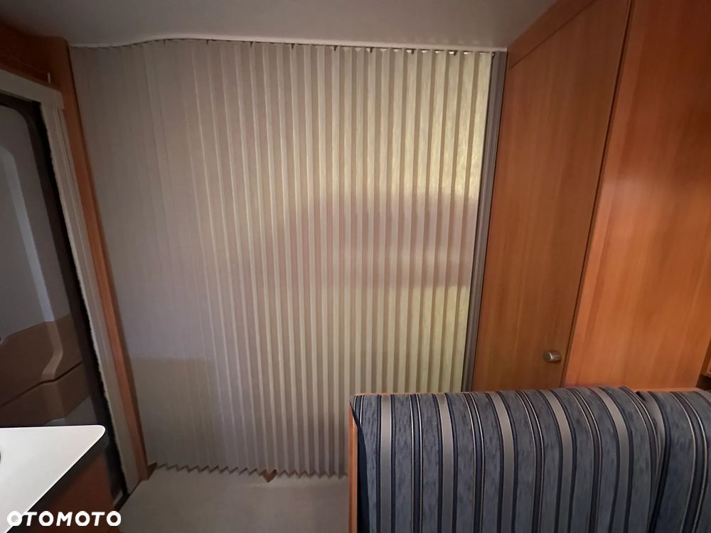 Wilk 550 S4 z przedsionkiem i napędem. ŁÓŻKA PIĘTROWE - 6 os. - 13