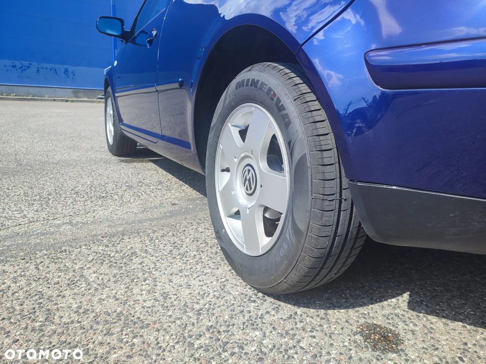 Volkswagen Golf - 12