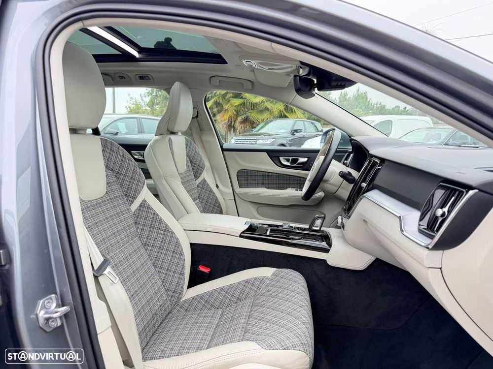 Volvo V60 2.0 T6 AWD TE Inscription Expression - 42