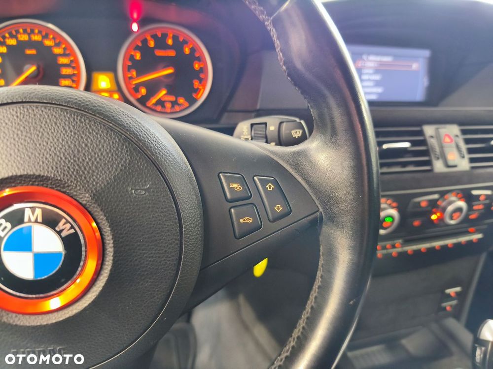 BMW Seria 5 525i Edition Exclusive - 13