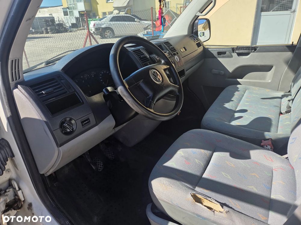 Volkswagen Transporter - 12