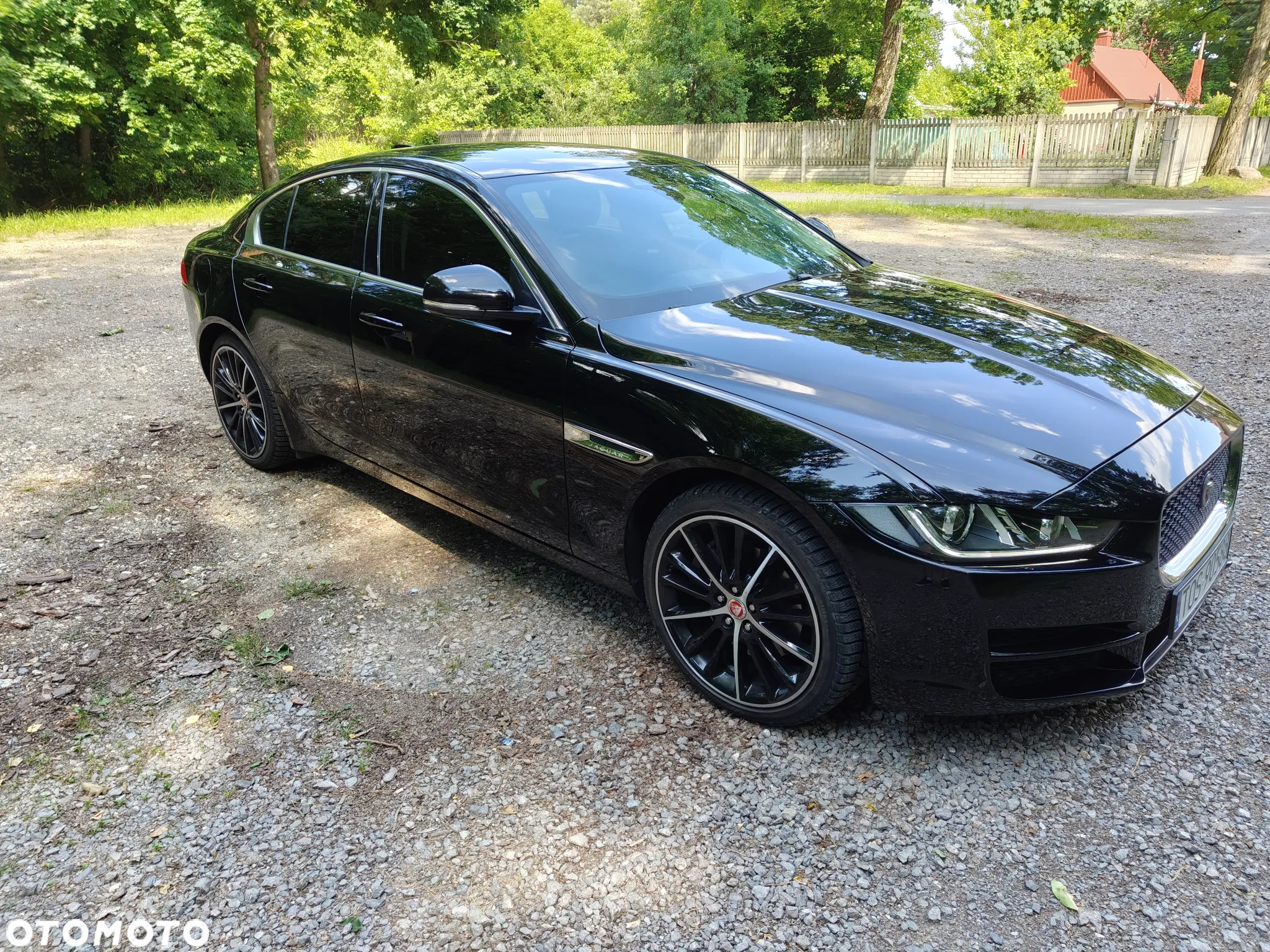 Jaguar XE 2.0 D AWD Portfolio - 27