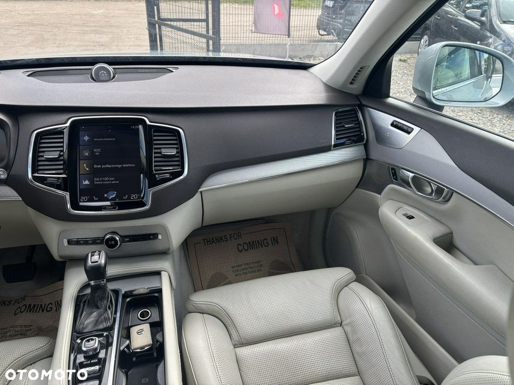 Volvo XC 90 - 24