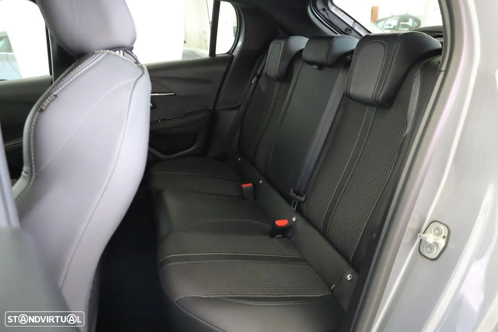 Peugeot 208 1.2 PureTech GT - 37