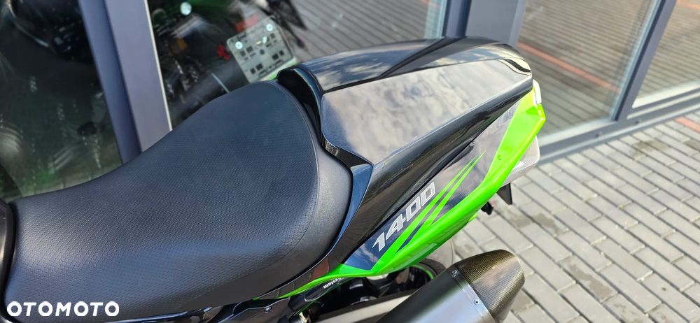 Kawasaki ZZR - 38