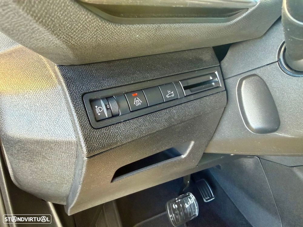 Peugeot 5008 1.5 BlueHDi Allure Pack EAT8 - 34