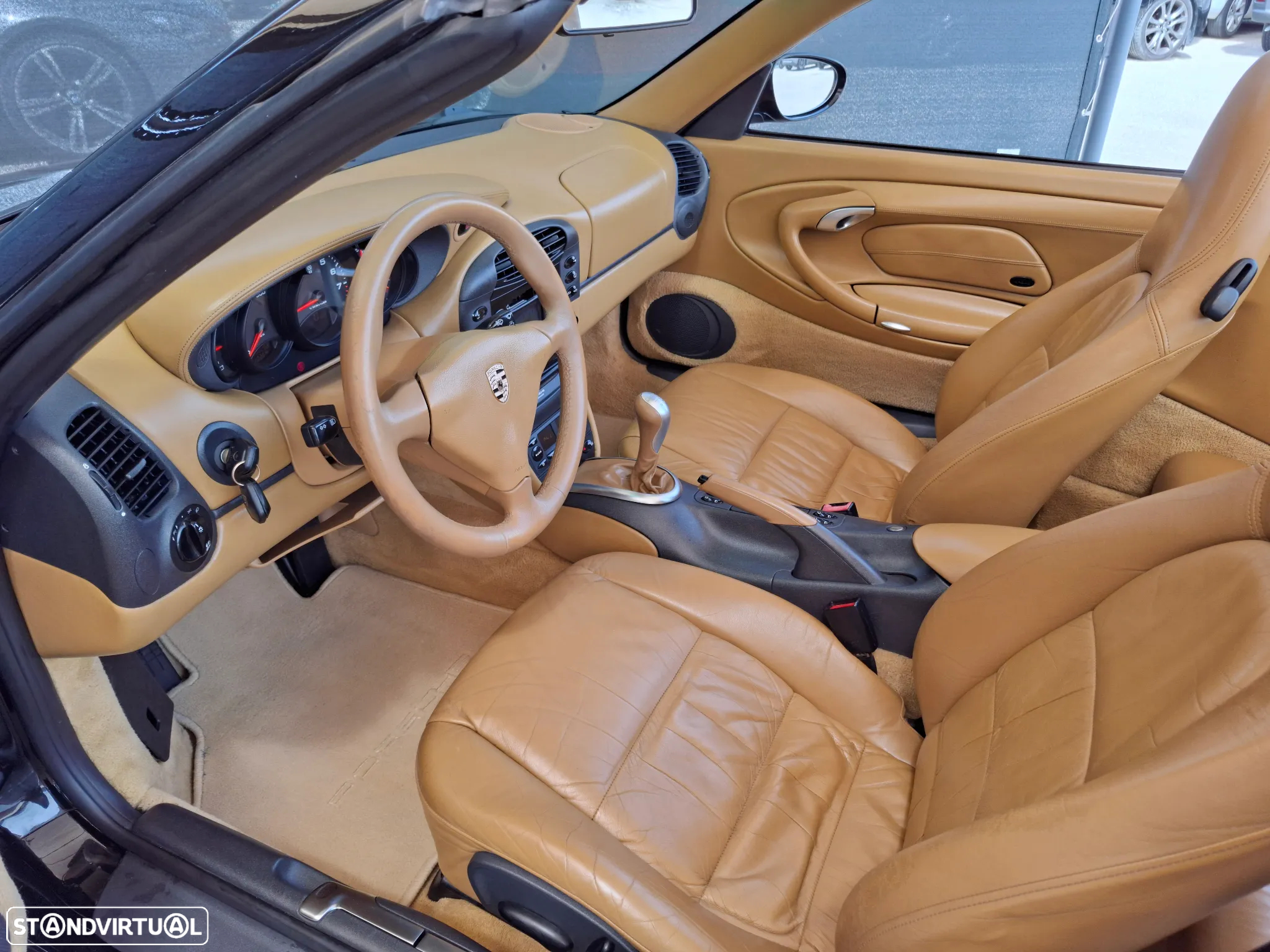Porsche 911 (996) Carrera Cabrio - 31