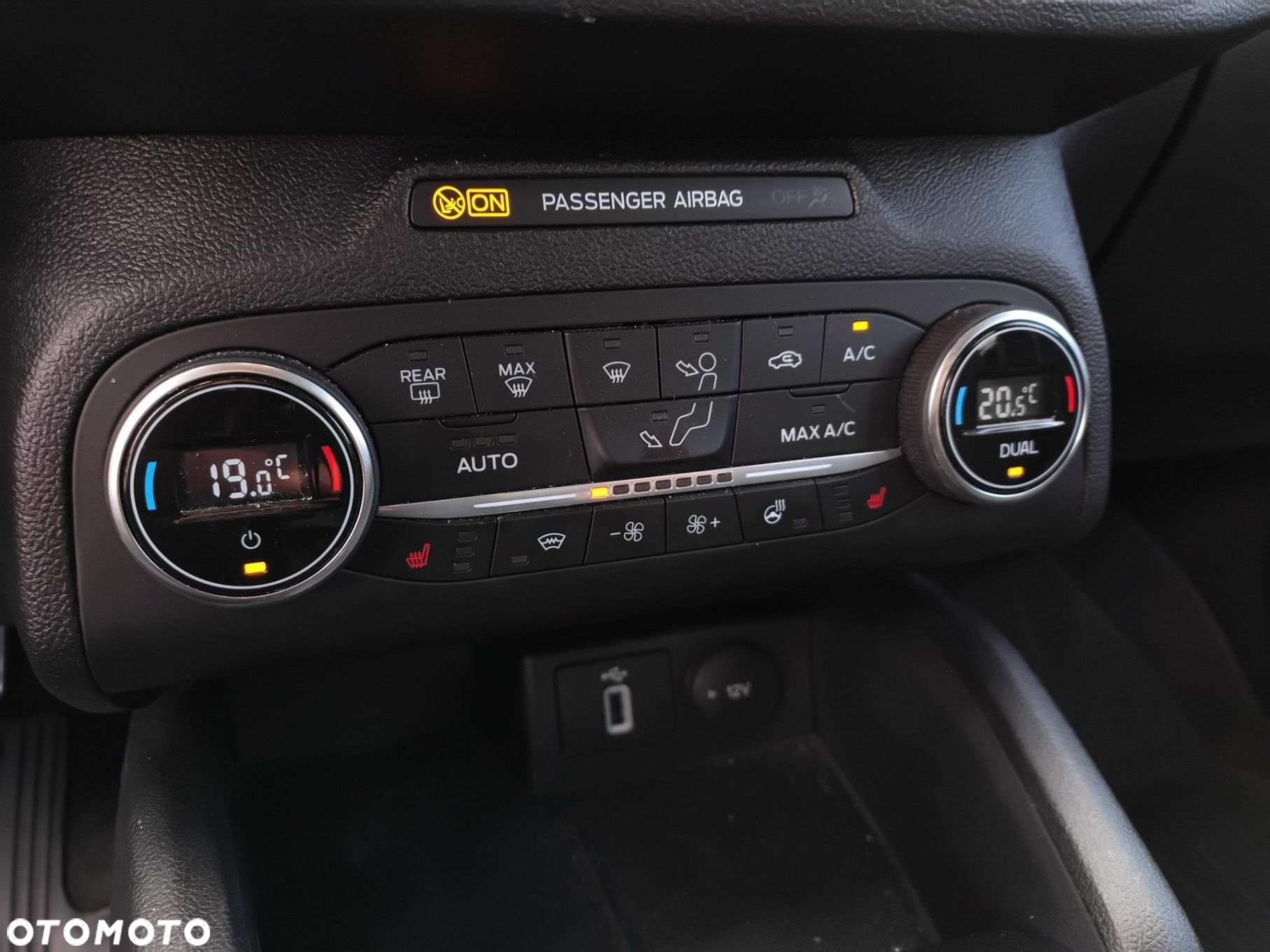 Ford Focus 1.5 EcoBoost Active - 16