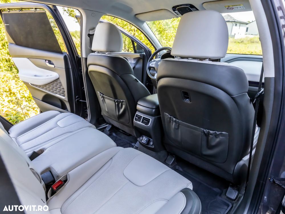 Hyundai Santa Fe 2.2 CRDi 4WD SEVEN Signature - 17