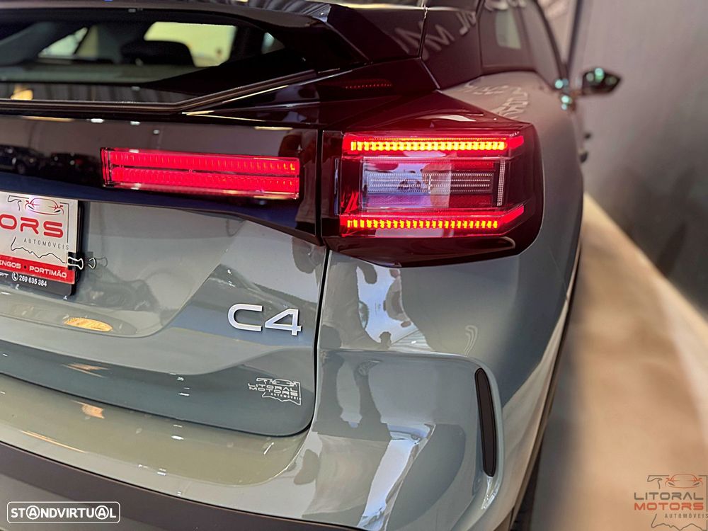 Citroën C4 1.2 Hybrid Plus e-DSC6 — fotografia 11